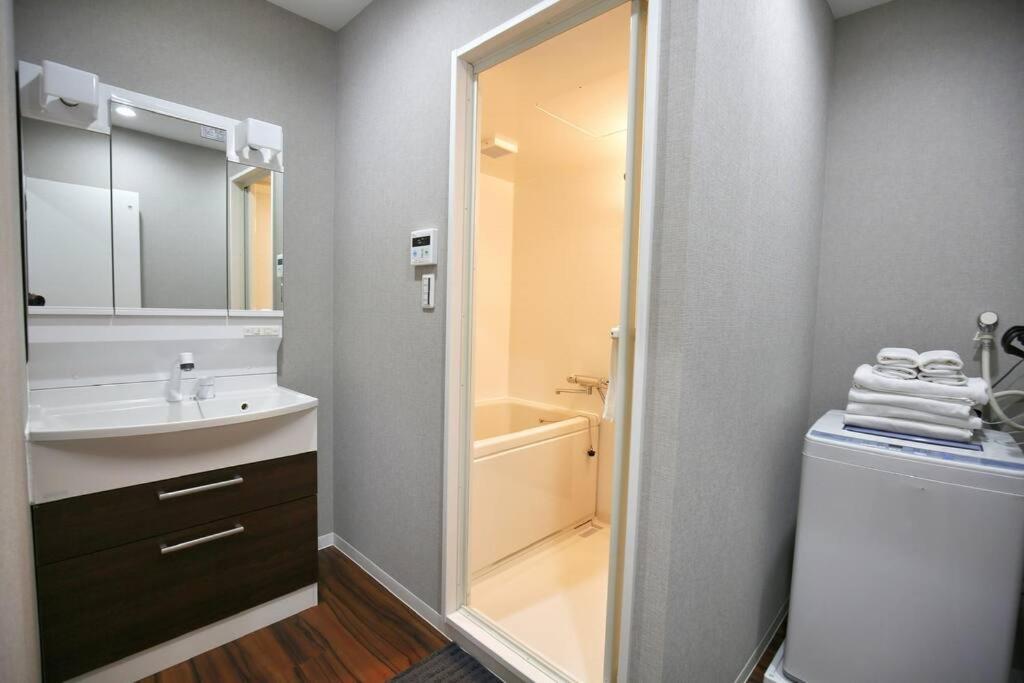 Apartamento Edogawa Japanese Style 101 Has Direct Access To Akihabara And Shinjuku, With Convenient Transportation And Free Wifi